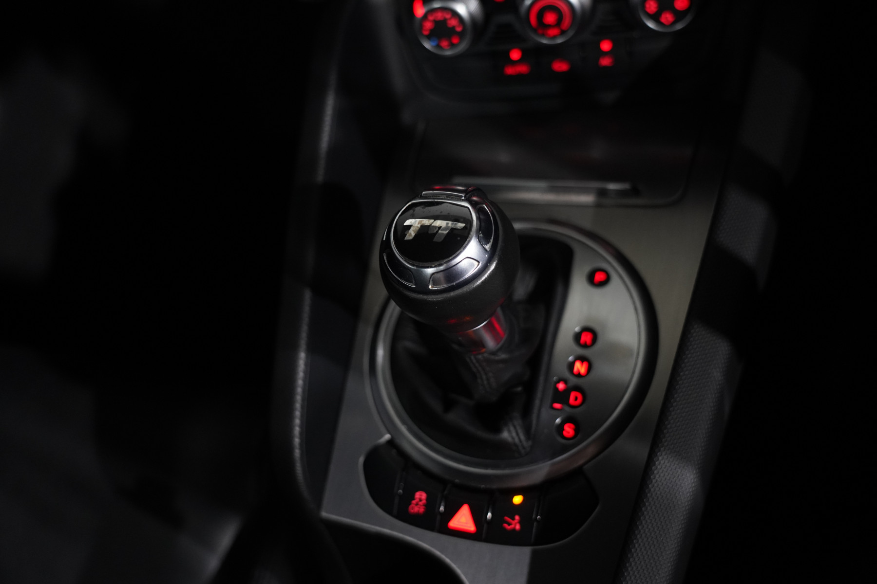 2010 Audi Tt 2.0 Tfsi Coupe Image 15