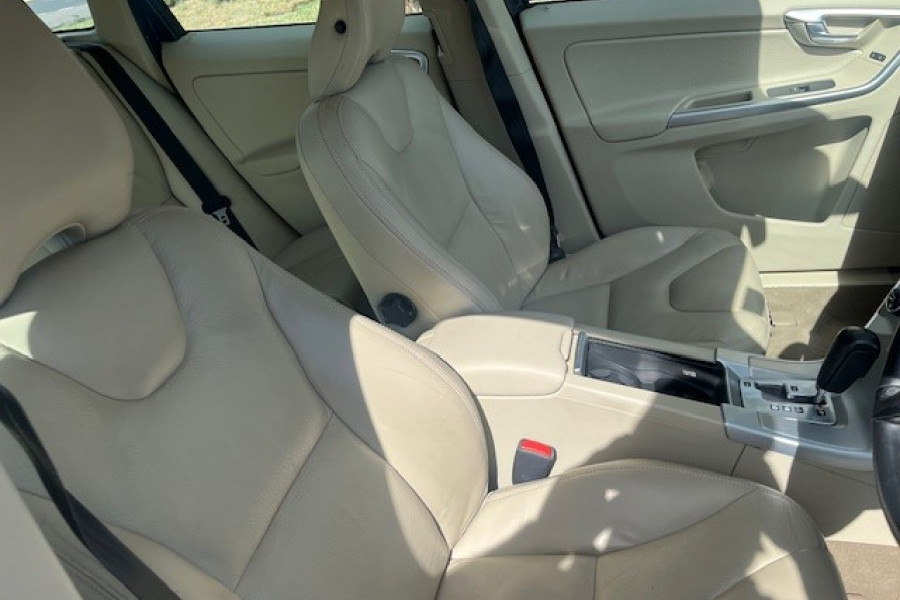 2011 MY13 Volvo XC60 DZ D5 SUV Image 24