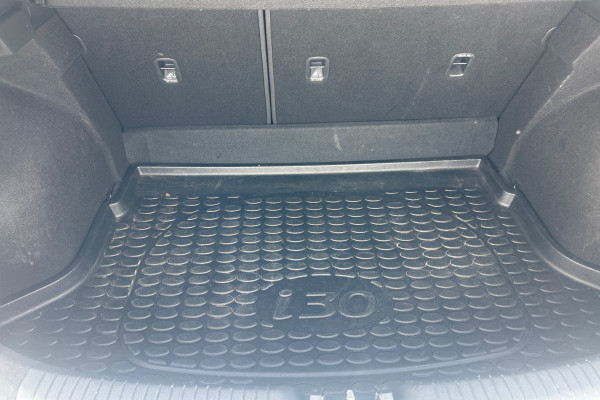2017 MY18 Hyundai i30 PD Active Hatch Image 10