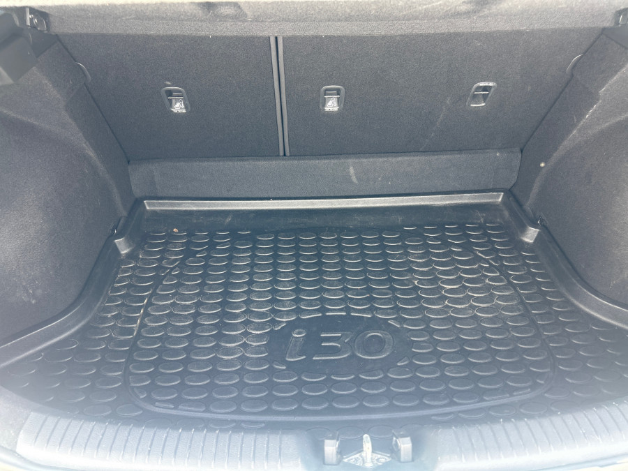 2017 MY18 Hyundai i30 PD Active Hatch Image 10