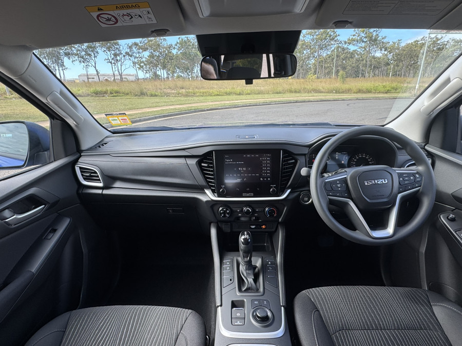 2026 Isuzu MU-X RJ LS-M SUV Image 11