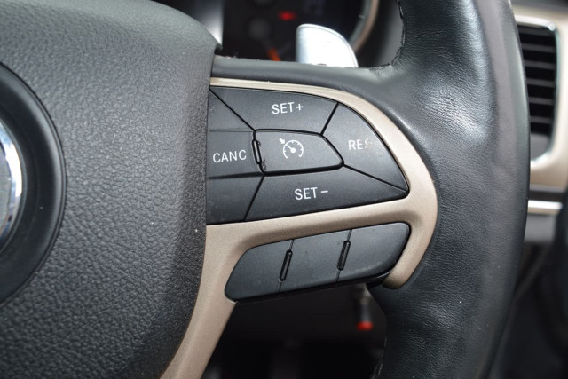 2014 Jeep Grand Cherokee Limited 10 of 27