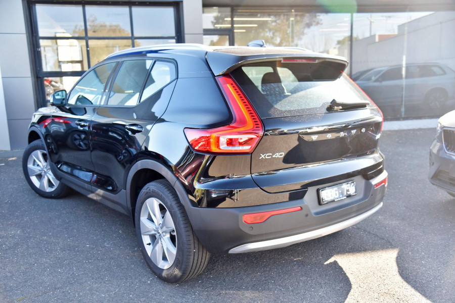 2026 Volvo XC40 XZ Plus B4 SUV Image 3