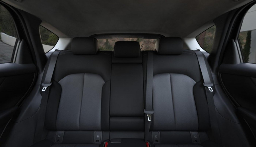 2025 Mazda CX-60 KH Series G25 Pure SUV Image 6