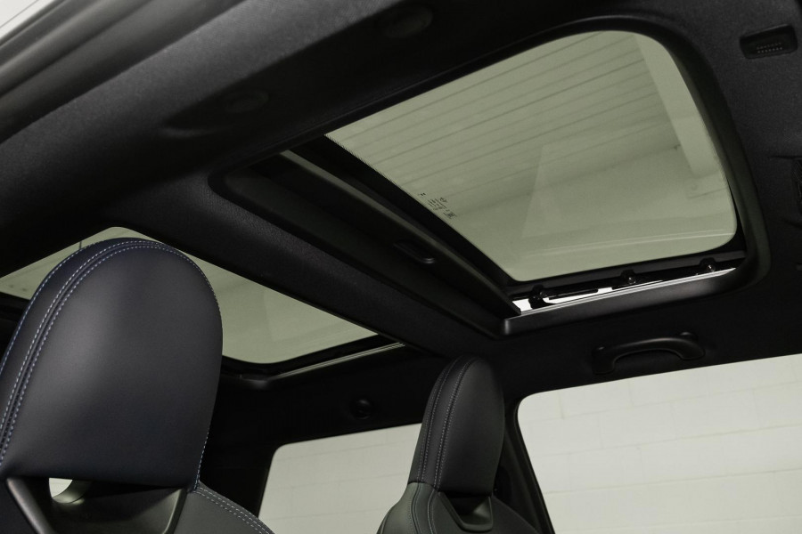 2025 MINI Cooper F65 C Favoured Hatch
