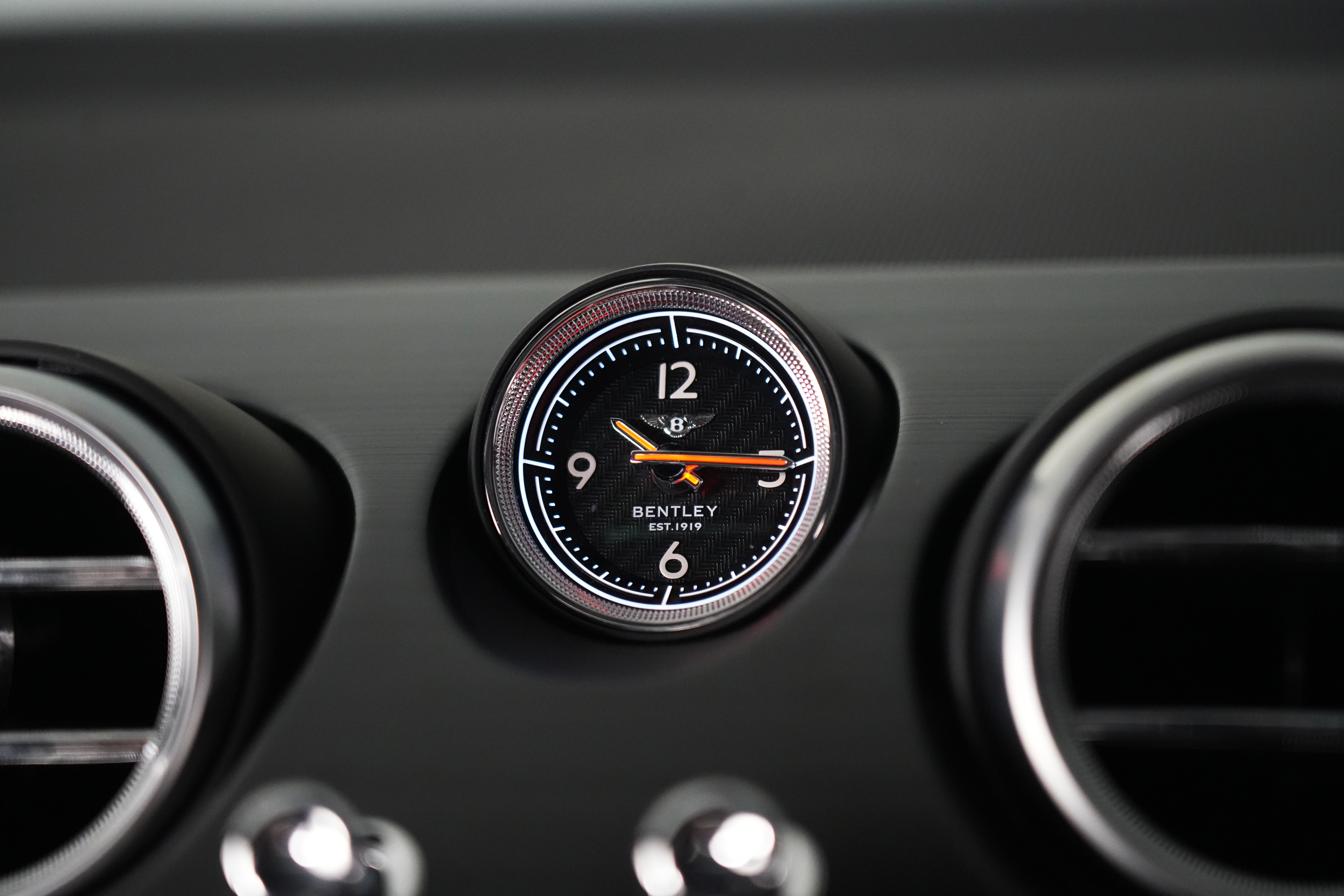 2020 Bentley Bentayga V8 SUV Image 35