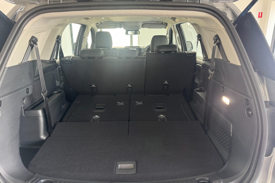 2024 MY24.5 Ford Everest UB Ambiente SUV Image 12