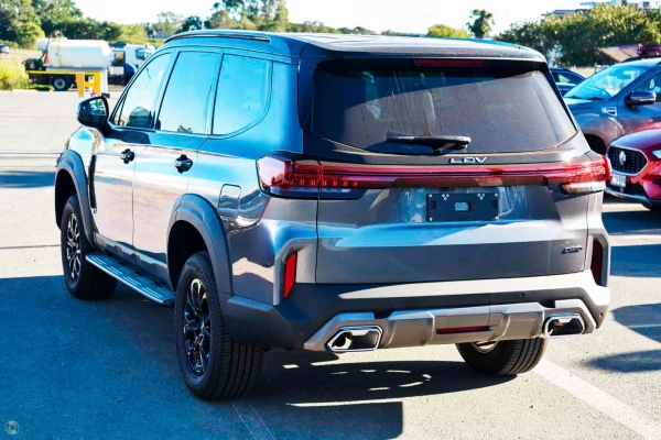 2026 MY25 LDV D90 SV9A Executive SUV Image 4