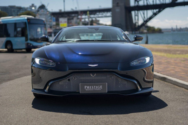 2018 Aston Martin Vantage Coupe Image 4