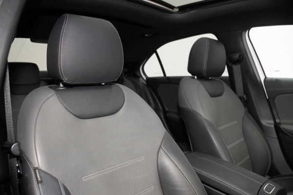 2022 Mercedes-Benz A-Class 4matic Sedan Image 4
