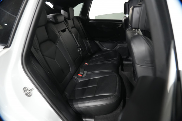 2021 Porsche Macan SUV Image 29