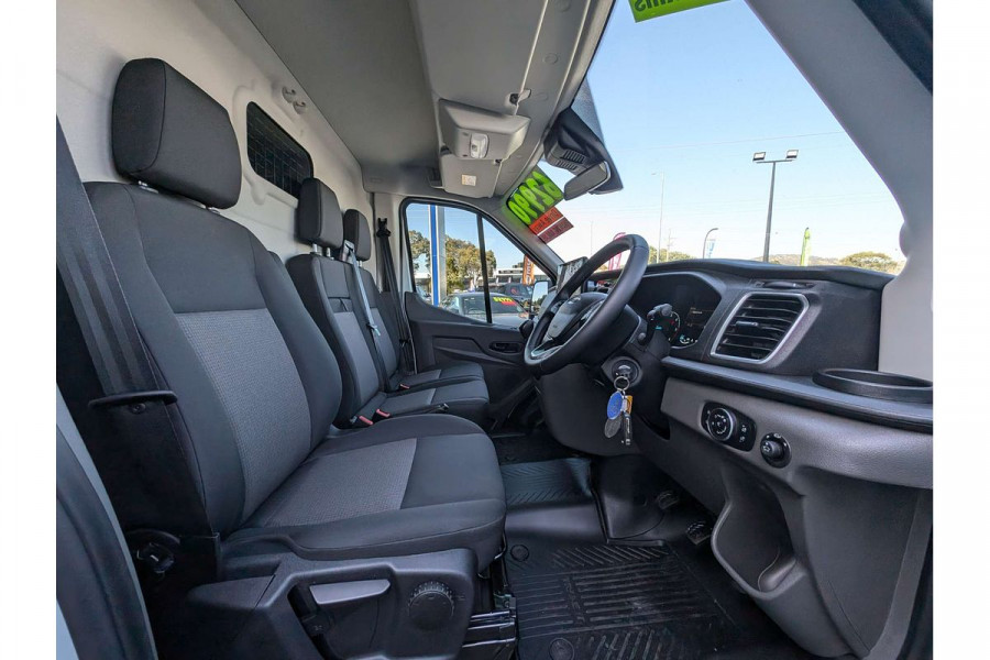 2024 Ford Transit VO 350L Van Image 15