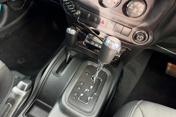 2017 Jeep Wrangler JK Sport SUV Image 18