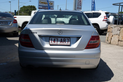 2012 Mercedes-Benz C-class W204 MY12 C200 BlueEFFICIENCY Sedan Image 5