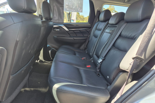 2018 Mitsubishi Pajero Sport QE Exceed SUV Image 31