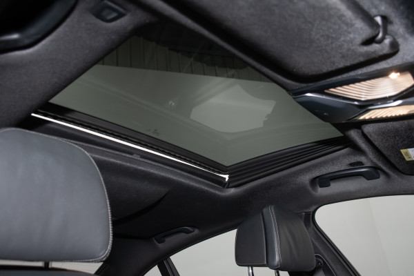 2020 BMW 7 Series 30d Sedan Image 5