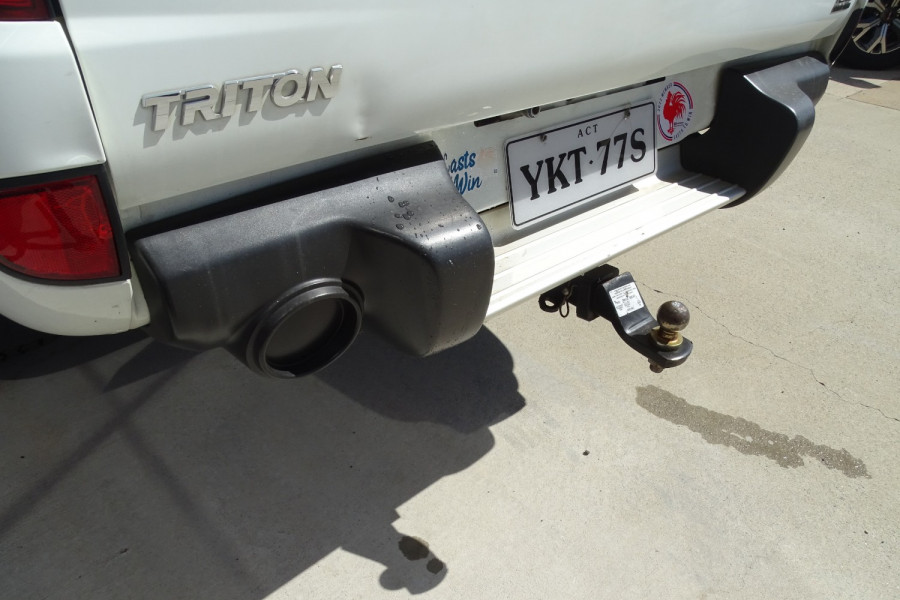 2014 MY15 Mitsubishi Triton MN GLX-R Ute Image 11