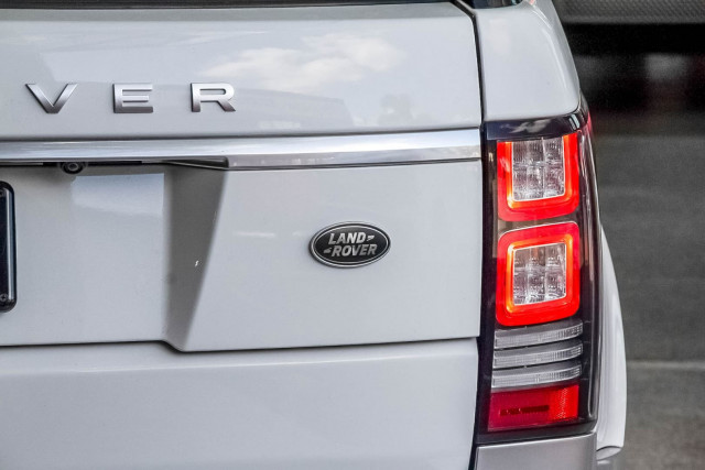 2015 Land Rover Range Rover L405 SDV6 Hybrid Vogue SE Suv Image 22