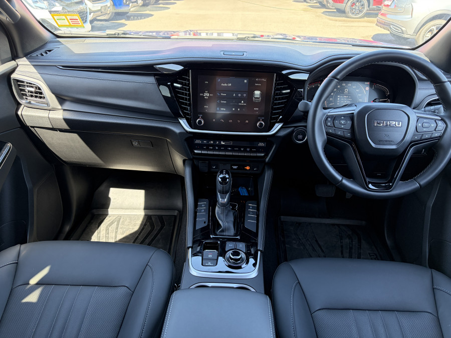 2025 MY25.5 Isuzu MU-X RJ LS-T SUV Image 5