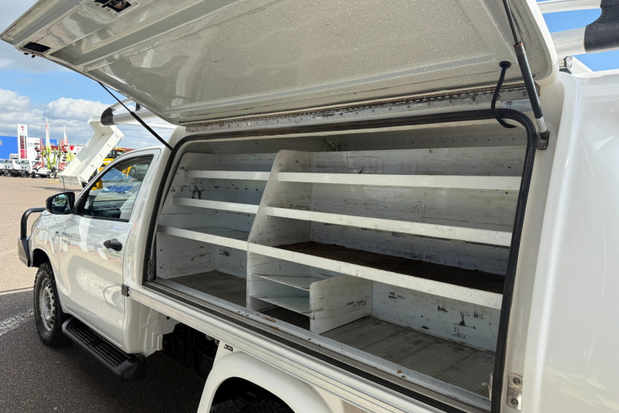 2017 Toyota HiLux GUN126R SR Cab Chassis Image 10