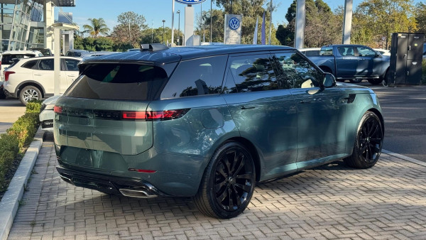 2025 Land Rover Range Rover Sport L461 PHEV P460e Dynamic HSE SUV image 6