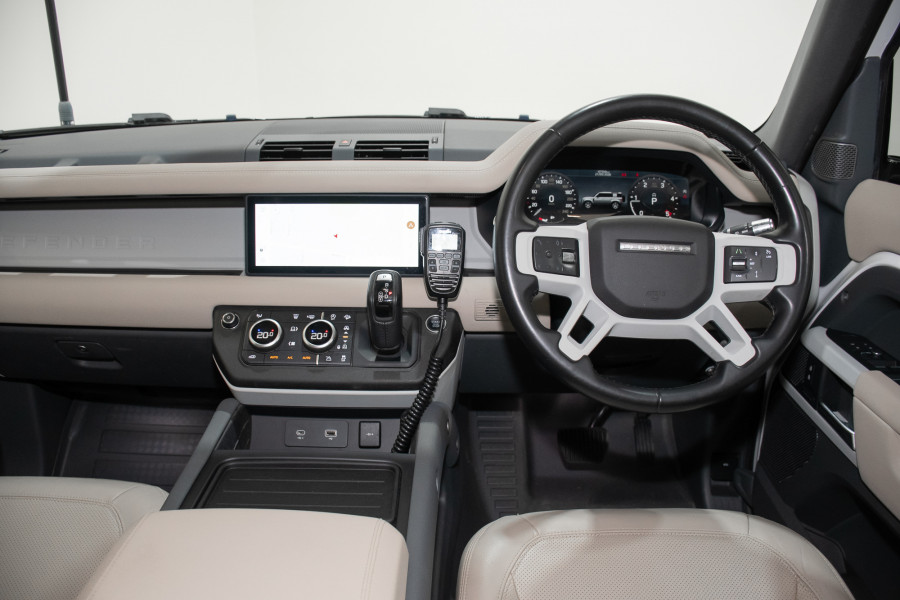 2021 Land Rover Defender L663 110 D300 SE SUV Image 28
