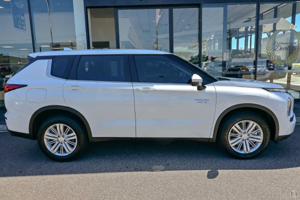 2025 MY24 Mitsubishi Outlander ZM PHEV ES SUV Image 5