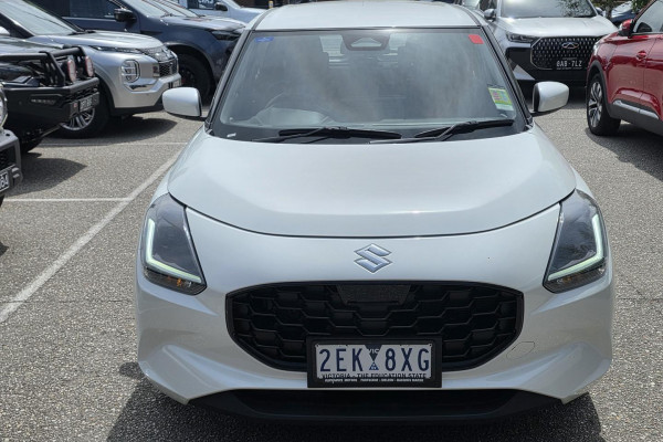 2025 Suzuki Swift UZ Hybrid Hatch Image 2