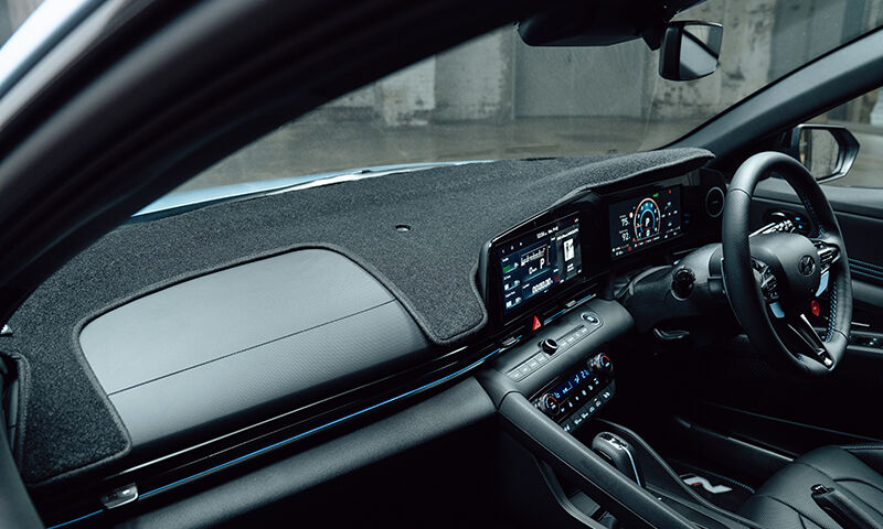 Dash mat