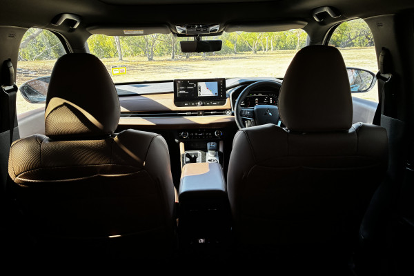 2025 Mitsubishi Outlander ZM Exceed Tourer SUV Image 14