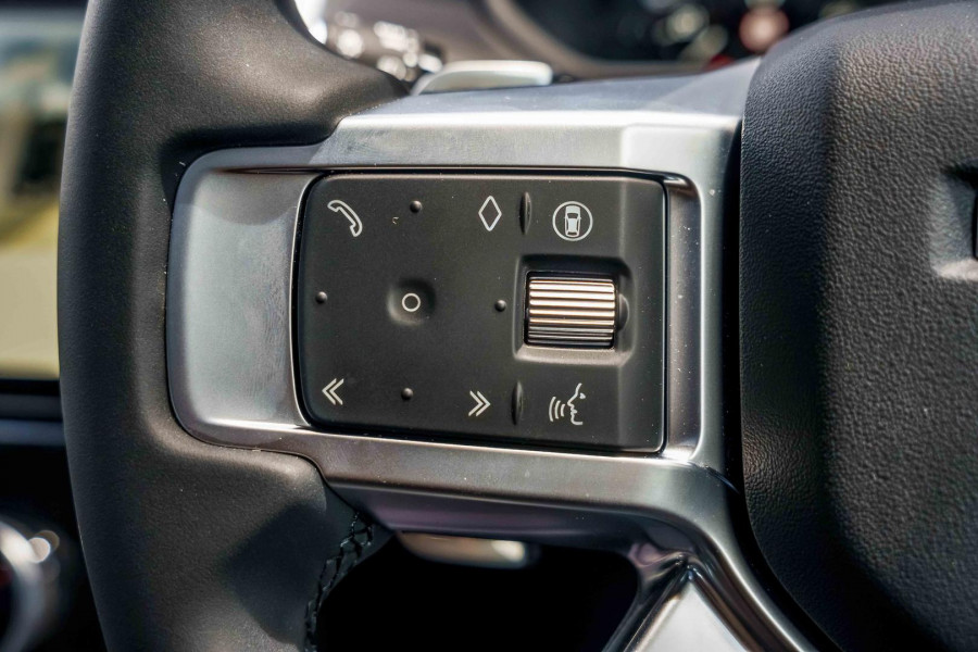 2025 Land Rover Discovery Series 5 D350 Dynamic SE SUV