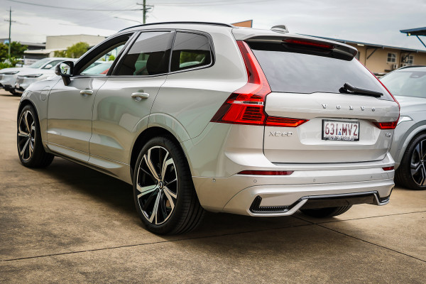 2025 Volvo XC60 UZ Ultra T8 Plug-In Hybrid SUV Image 3