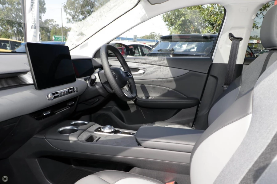2026 MG MGS5 EV ZS3EM Essence 49 SUV Image 5