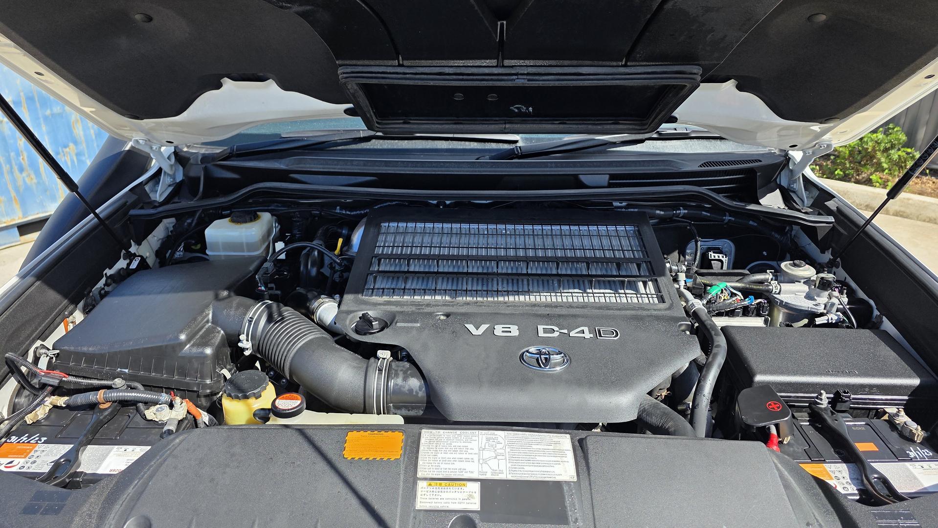 2015 MY14 Toyota LandCruiser VDJ200R GXL SUV Image 15