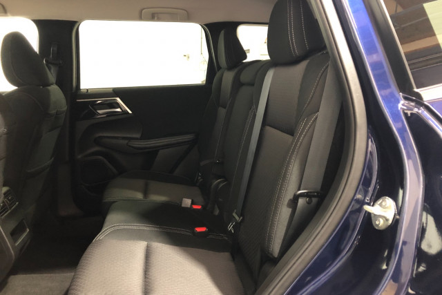 2023 Mitsubishi Outlander ZM LS SUV Image 10