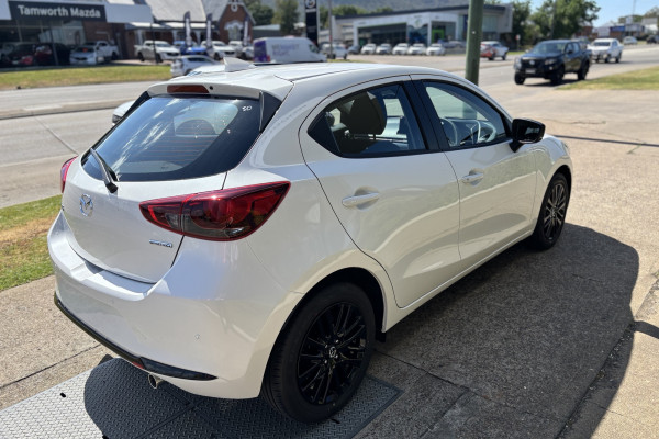 2026 MY25 Mazda 2 DJ Series G15 Evolve Hatch Image 5