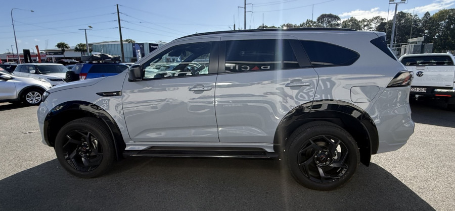 2026 Isuzu MU-X RJ X-TERRAIN SUV Image 7