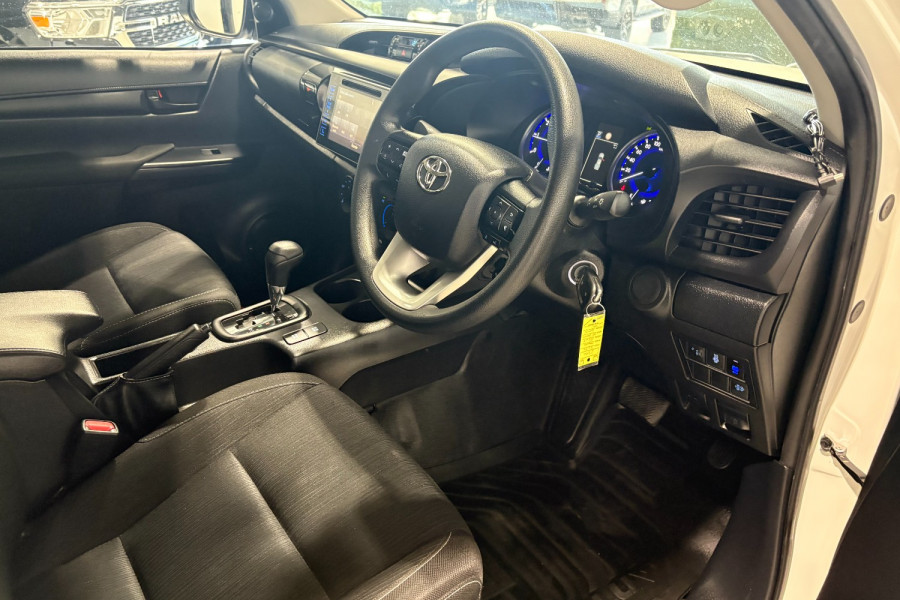 2020 Toyota HiLux  SR Dual Cab Ute Image 13