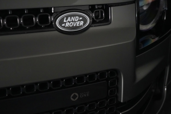 2025 Land Rover Defender L663 110 P635 OCTA SUV Image 20