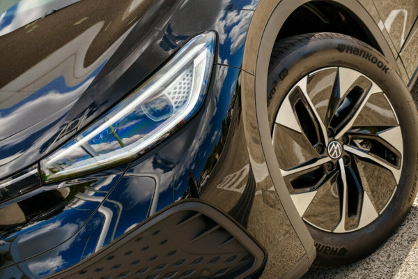 2025 Volkswagen ID. 5 E2 Pro SUV Image 6