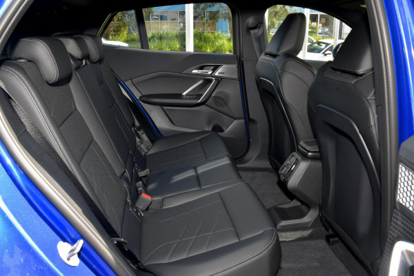 2025 BMW iX2 U10 eDrive20 M Sport SUV image 5