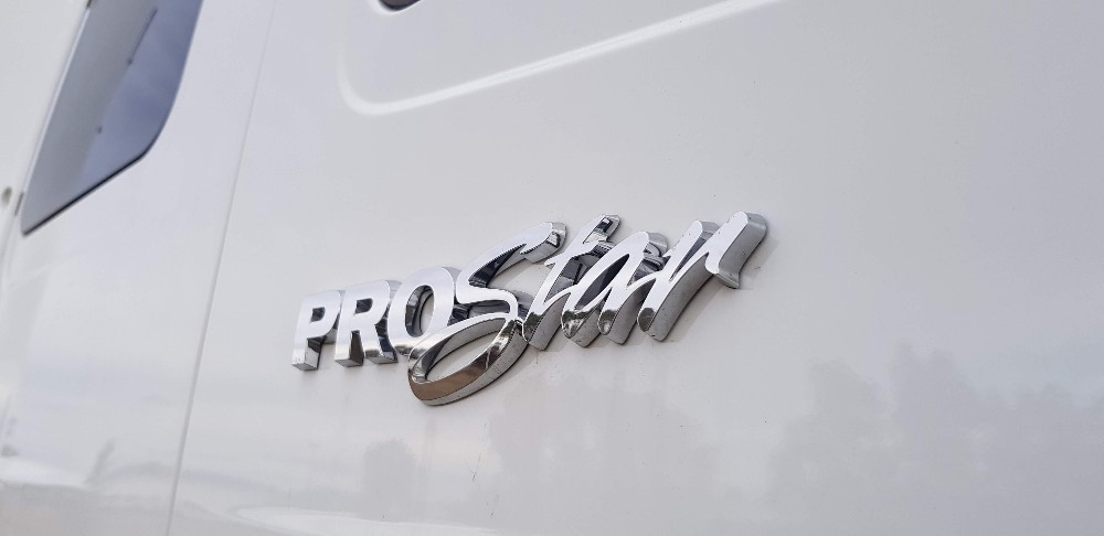 2017 International Prostar Extendend cab Truck Image 9