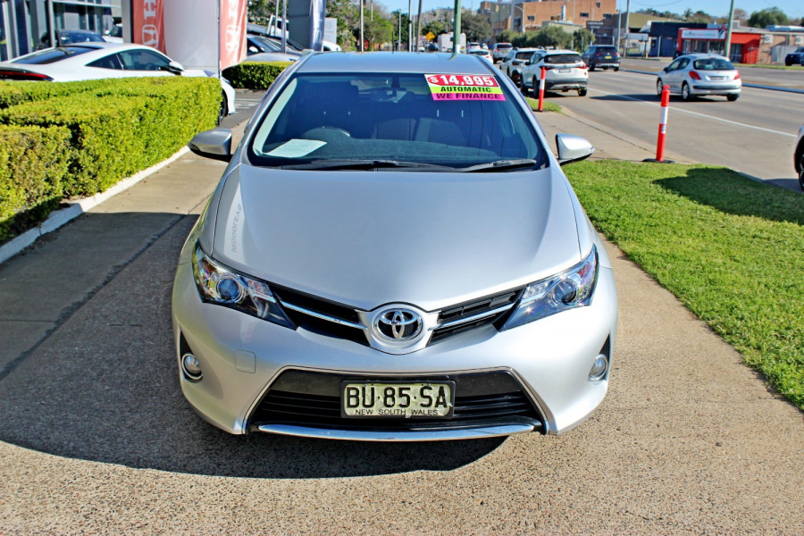 2013 Toyota Corolla ZRE182R Ascent Sport Hatch Image 3