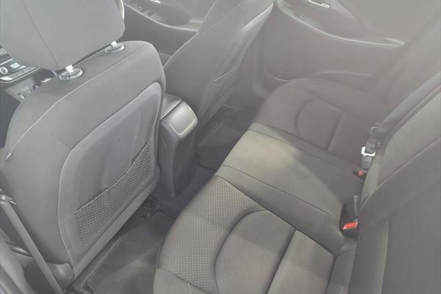 2017 MY18 Hyundai i30 PD Active Hatch Image 8