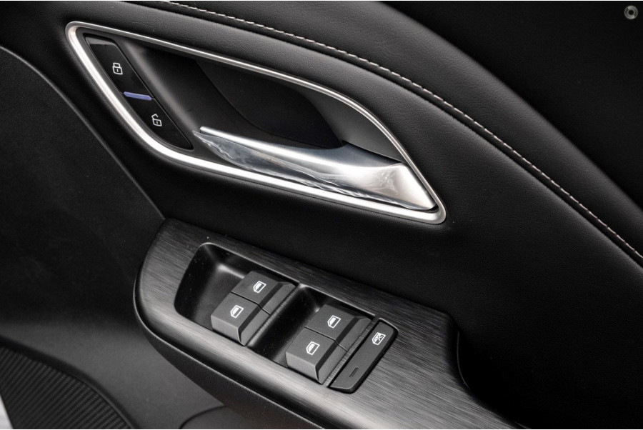 2025 MG ZS ZS32 Essence Hybrid+ SUV Image 15
