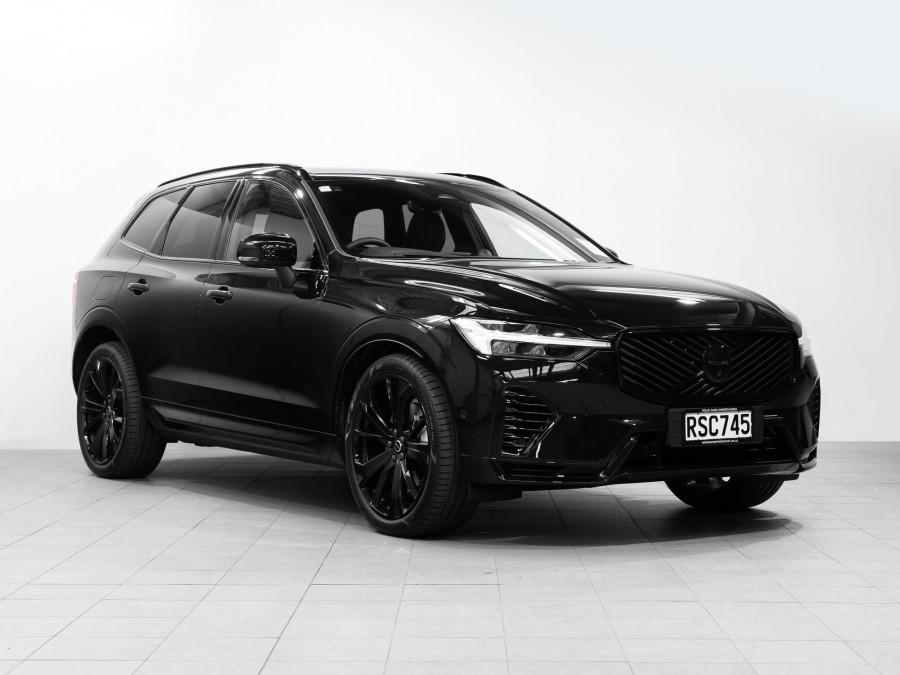 2026 Volvo XC60 UZ T8 Ultra Plug-in-hybrid AWD SUV Image 1
