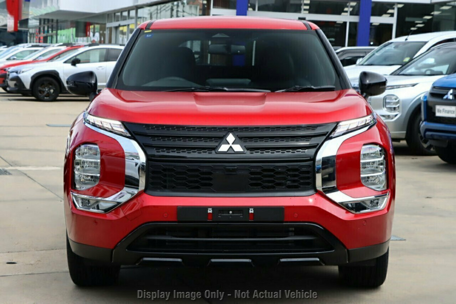 2024 Mitsubishi Outlander ZM Black Edition SUV Image 17