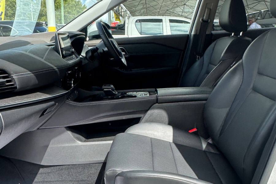 2024 Nissan X-Trail T33 ST-L SUV Image 9