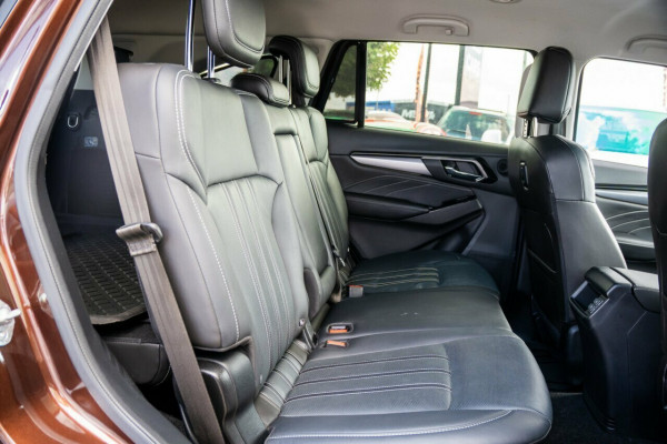 2022 MY23 Isuzu MU-X RJ LS-T SUV Image 11