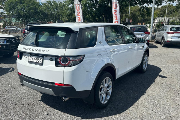 2017 Land Rover Discovery Sport 5000356664 Si4 177kW SE 7 SEAT SUV